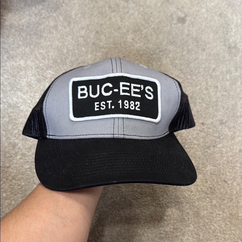 Buc-ee’s Grey Adjustable Trucker‎ Hat